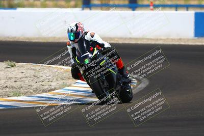 media/Jun-07-2025-TrackDaz (Sat) [[4413525952]]/C Group/1240pm (Turn 1)/